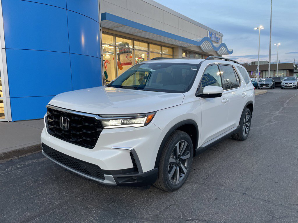 2025 Honda Pilot Elite's photo