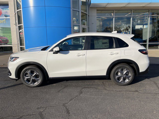 2026 Honda HR-V LX photo 2