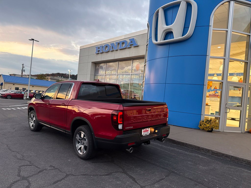 New 2026 Honda Ridgeline RTL Truck Crew Cab