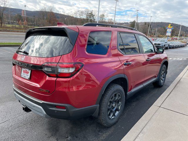 2025 Honda Pilot TrailSport - Photo 4