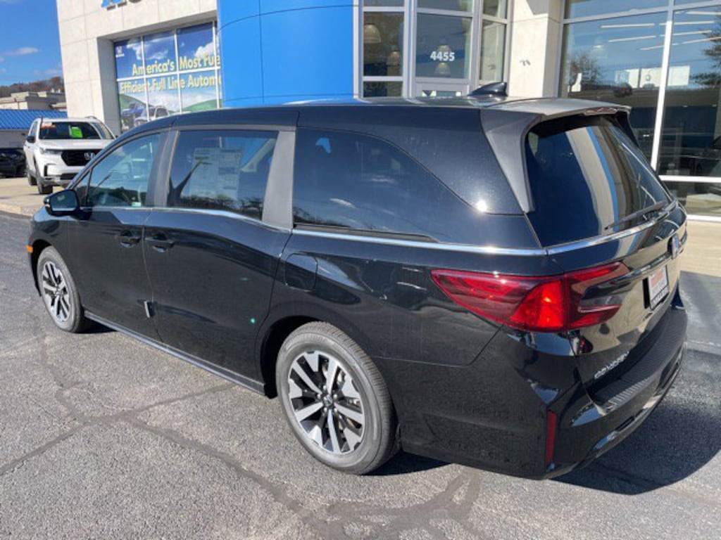 New 2026 Honda Odyssey EX-L Van Passenger