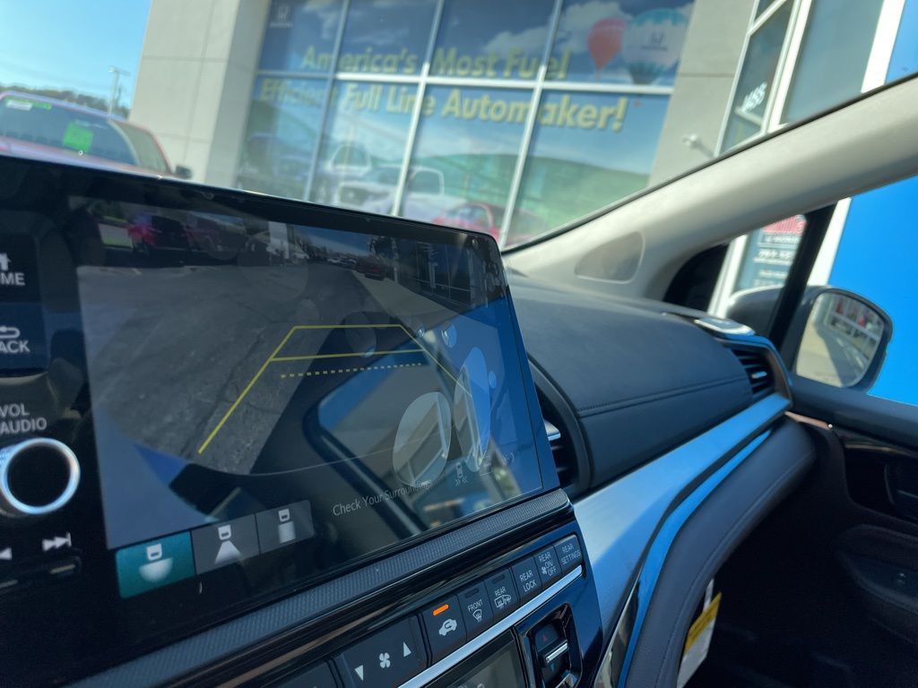 2026 Honda Odyssey Touring - Photo 19