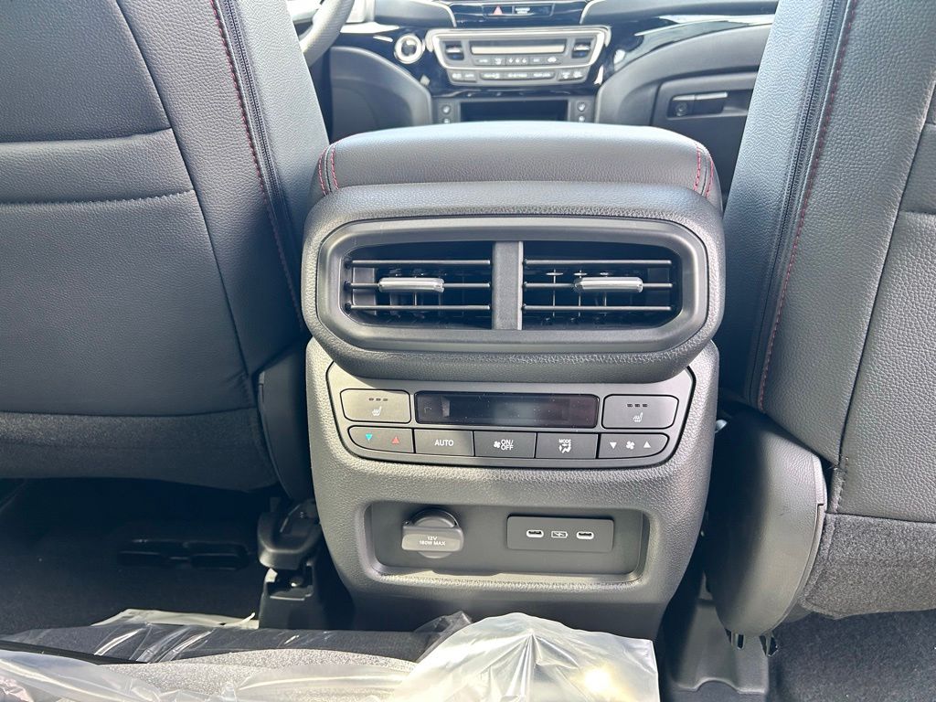 2026 Honda Ridgeline Black Edition - Photo 11