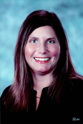 Staff member Amanda Hill from ID_9ab37eb9b021