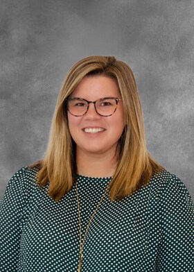 Staff member Catherine Ryan from ID_8b29816d4774