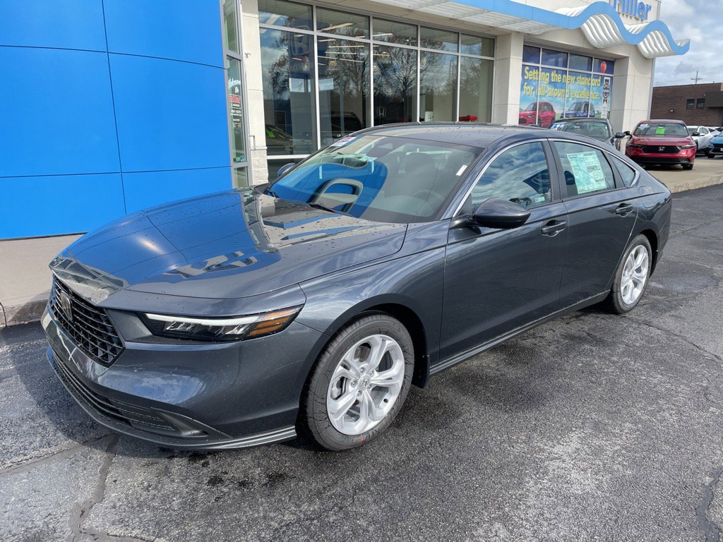 New 2025 Honda Accord LX Sedan