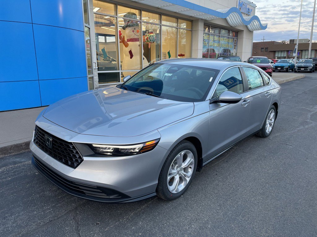 New 2025 Honda Accord LX Sedan