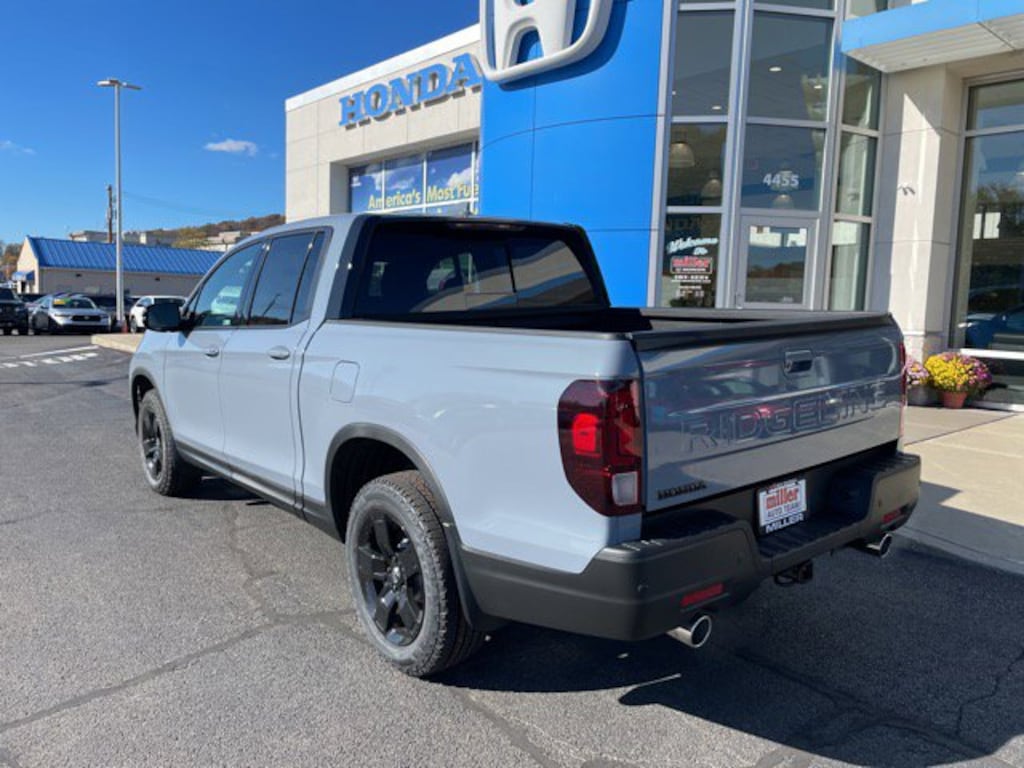 New 2026 Honda Ridgeline Black Edition Truck Crew Cab