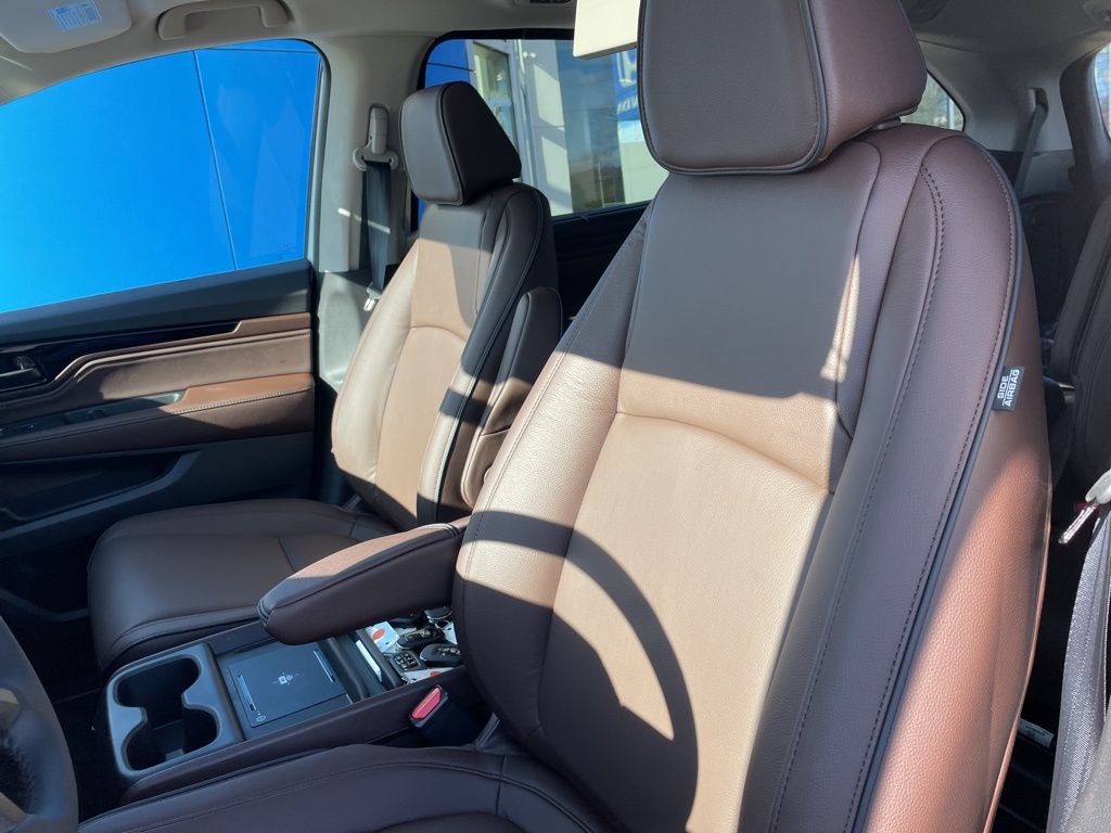 2026 Honda Odyssey Touring - Photo 10