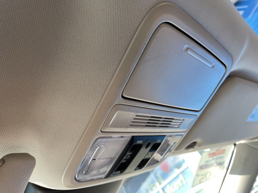 2026 Honda Odyssey Touring - Photo 16