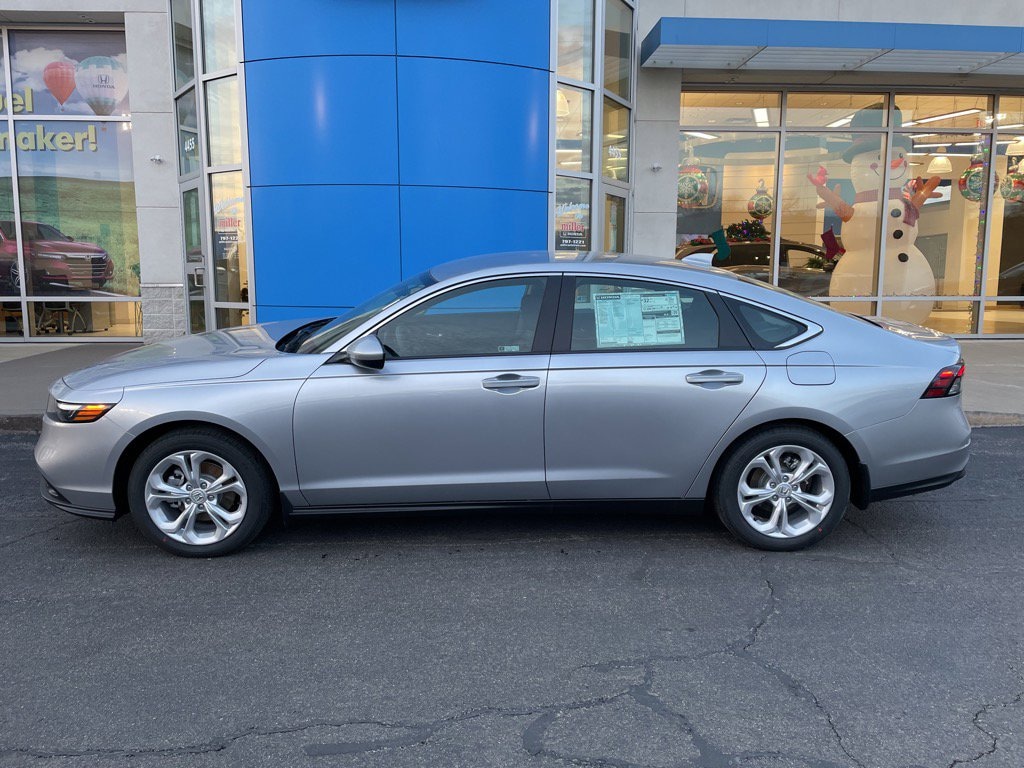 New 2025 Honda Accord LX Sedan