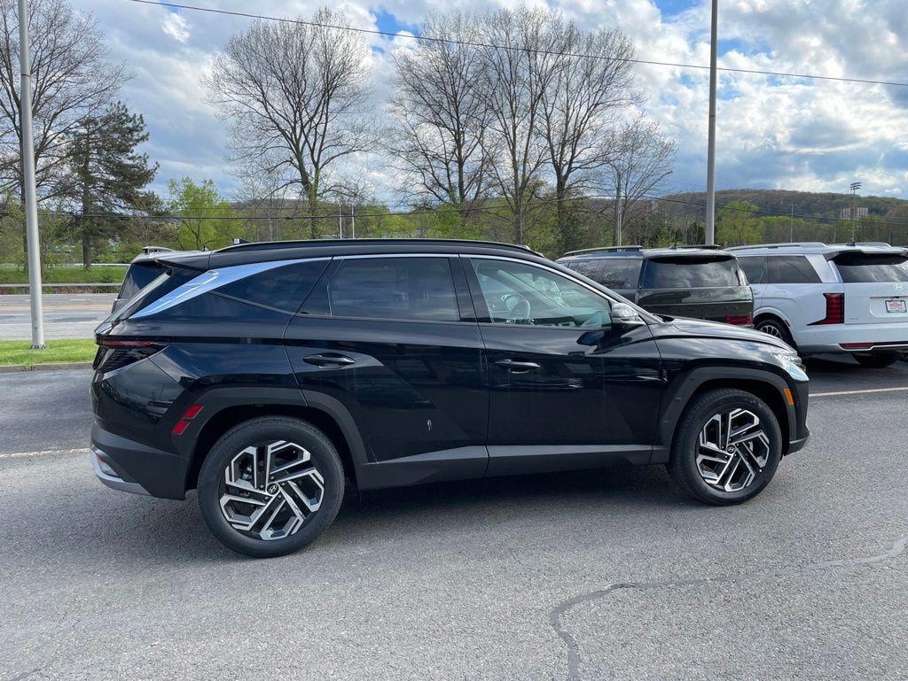 New 2026 Hyundai Tucson Hybrid Limited SUV