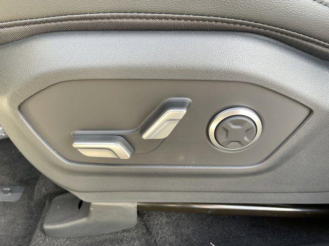 2026 Hyundai Santa Fe Limited - Photo 9