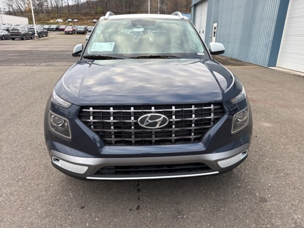 New 2026 Hyundai Venue SEL SUV