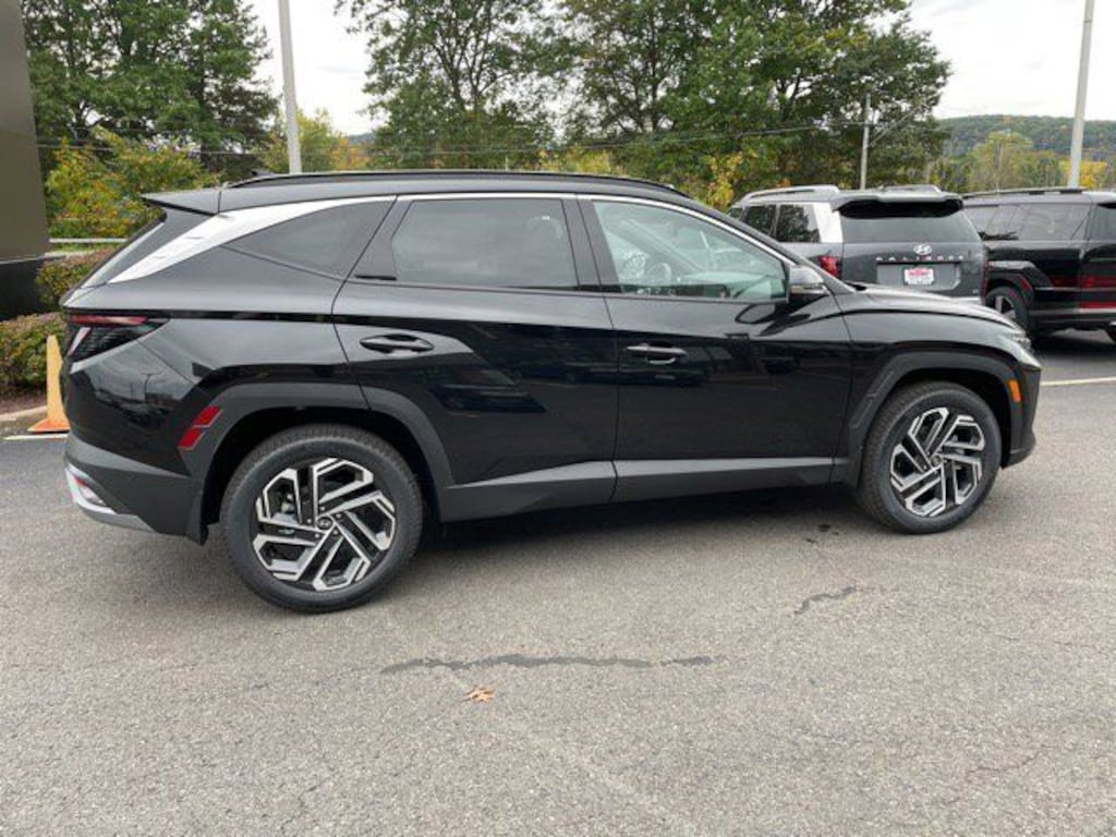 New 2026 Hyundai Tucson Limited AWD SUV