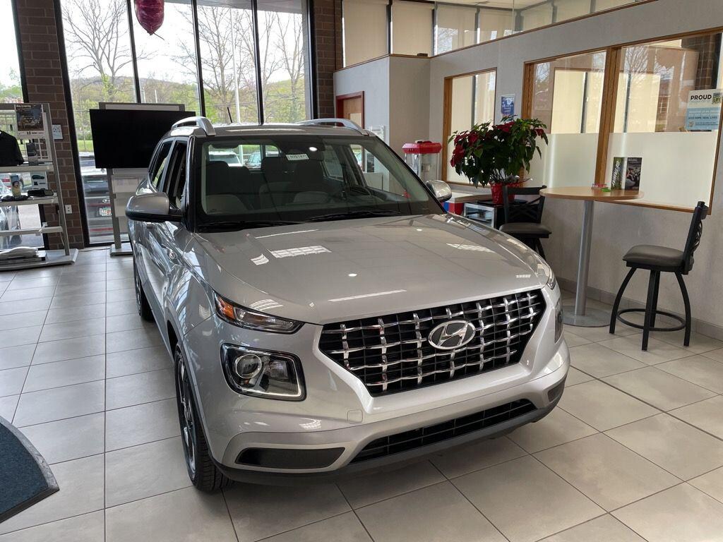 New 2026 Hyundai Venue SEL SUV