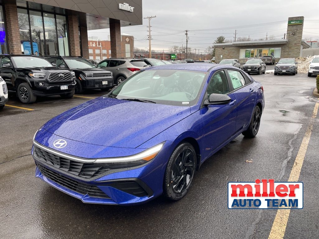 2026 Hyundai Elantra SEL's photo