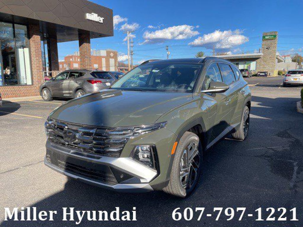 New 2025 Hyundai Tucson Limited AWD SUV