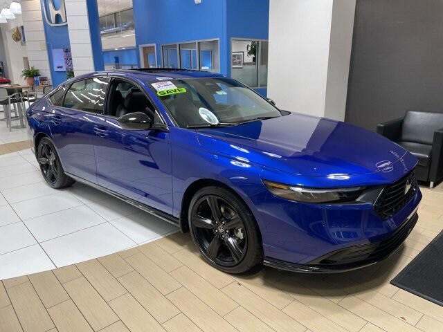 2025 Honda Accord Hybrid Sport-L photo 2