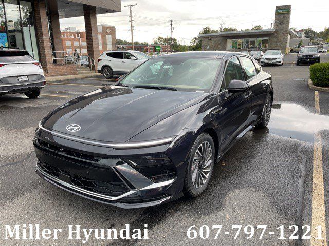 2025 Hyundai Sonata Hybrid Limited's photo