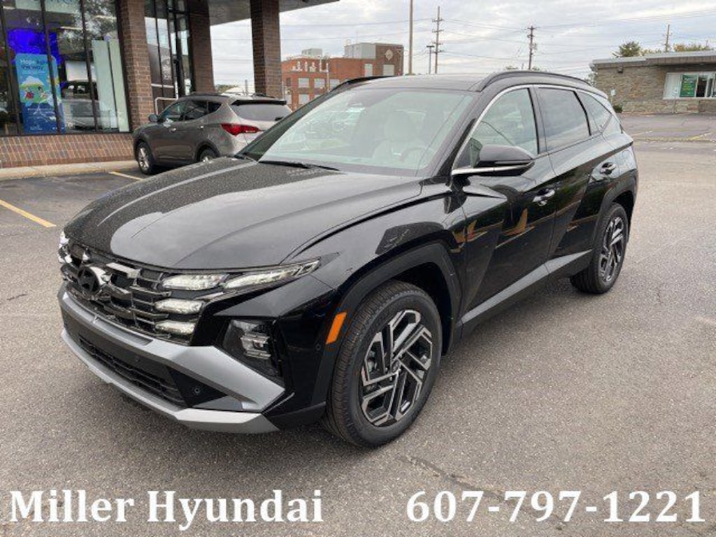 New 2026 Hyundai Tucson Limited AWD SUV