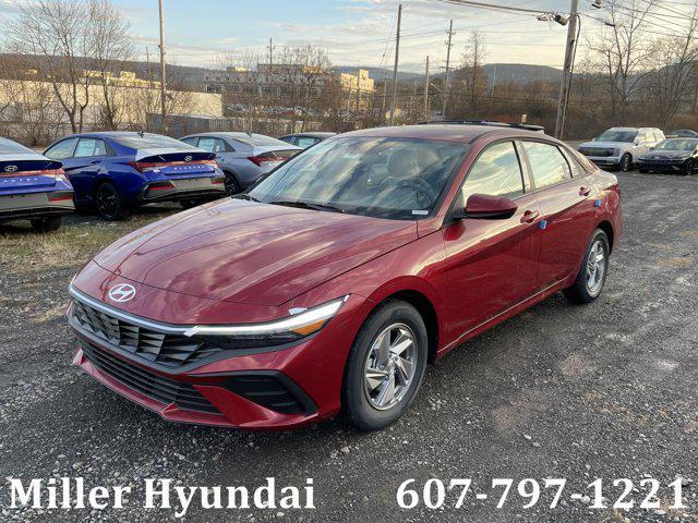 2025 Hyundai Elantra SE's photo