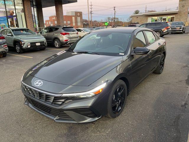 2026 Hyundai Elantra 2.0 SEL Sport IVT's photo