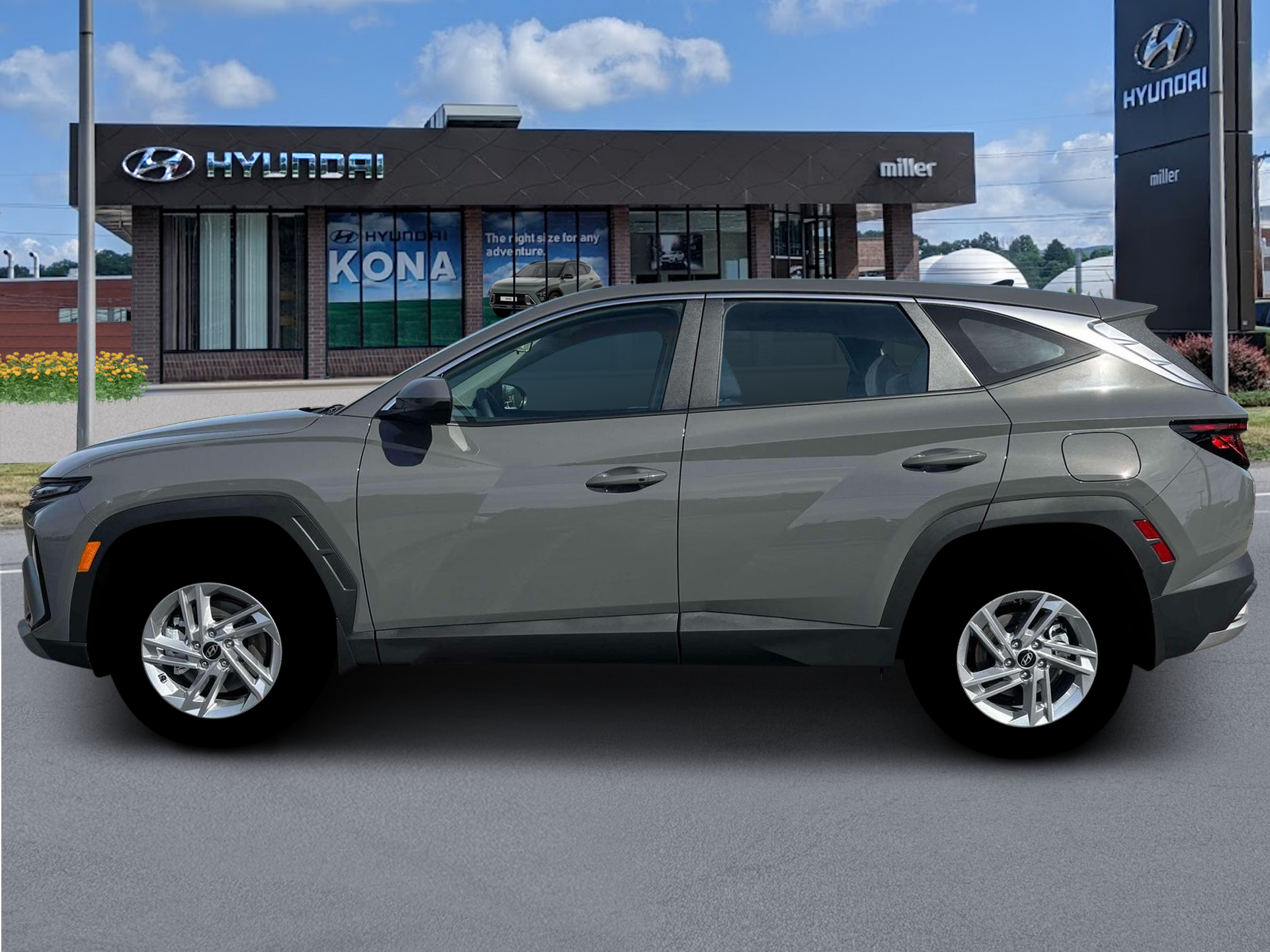 New 2026 Hyundai Tucson SE SUV