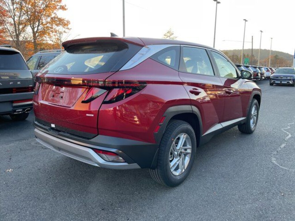 New 2026 Hyundai Tucson SE SUV