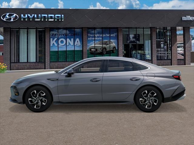 2025 Hyundai Sonata SEL photo 3