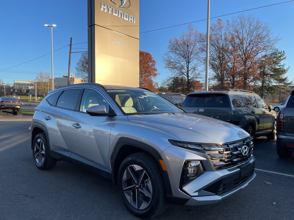 2026 Hyundai Tucson SEL photo 2