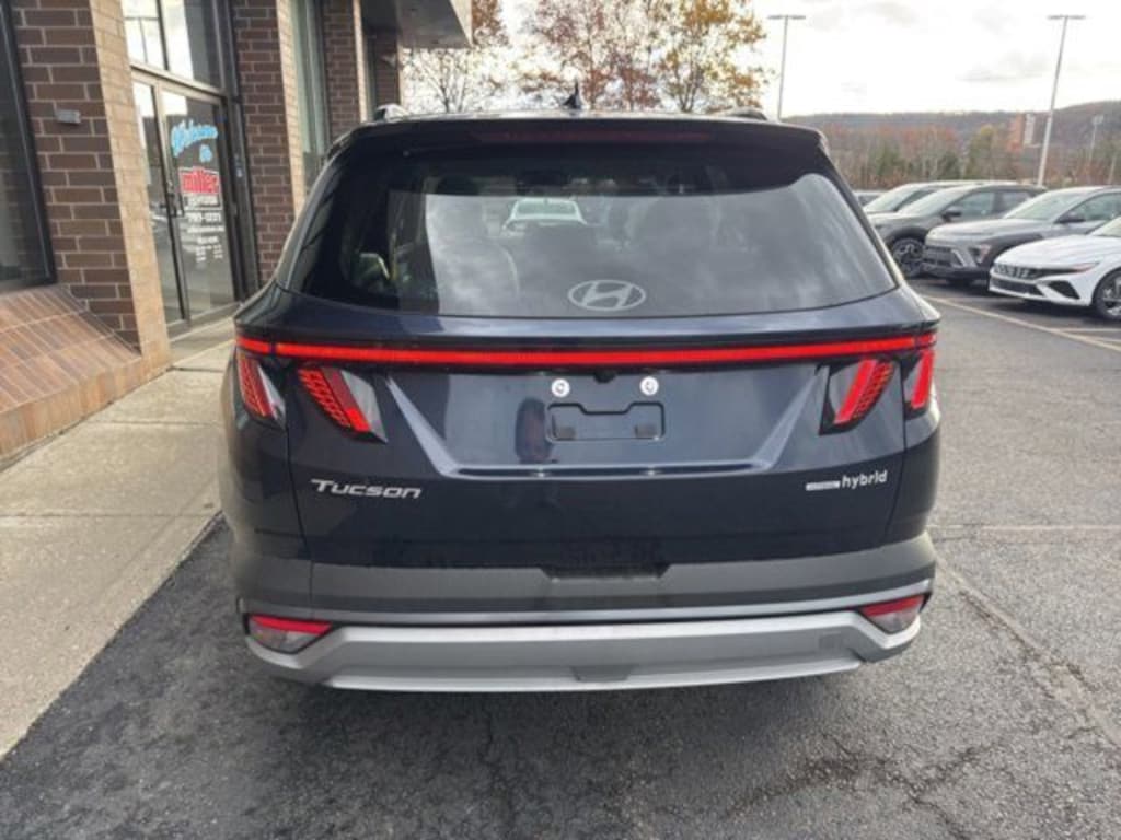 New 2025 Hyundai Tucson Hybrid SEL Convenience SUV