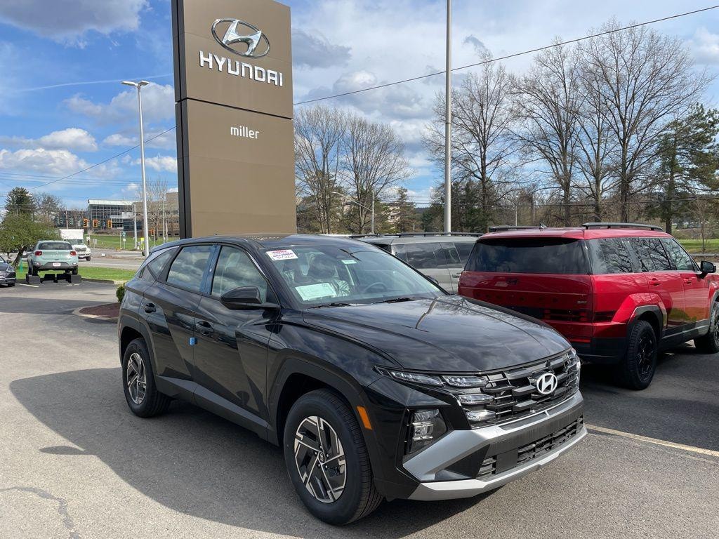 New 2026 Hyundai Tucson Hybrid Blue SUV