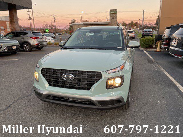 2026 Hyundai Venue SE