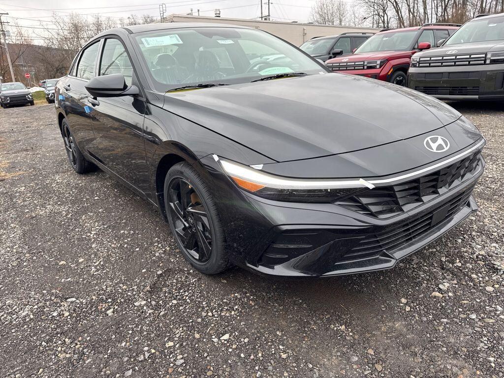 New 2026 Hyundai Elantra SEL Sport Sedan