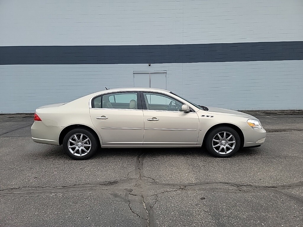 Used 2007 Buick Lucerne CXL with VIN 1G4HD57277U136863 for sale in Saint Cloud, Minnesota