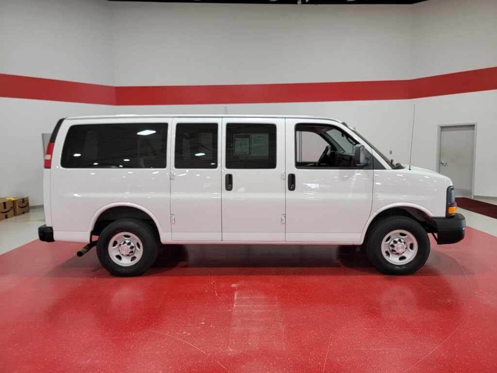 Used 2015 Chevrolet Express Passenger LS with VIN 1GNWGPFG2F1273602 for sale in Saint Cloud, Minnesota
