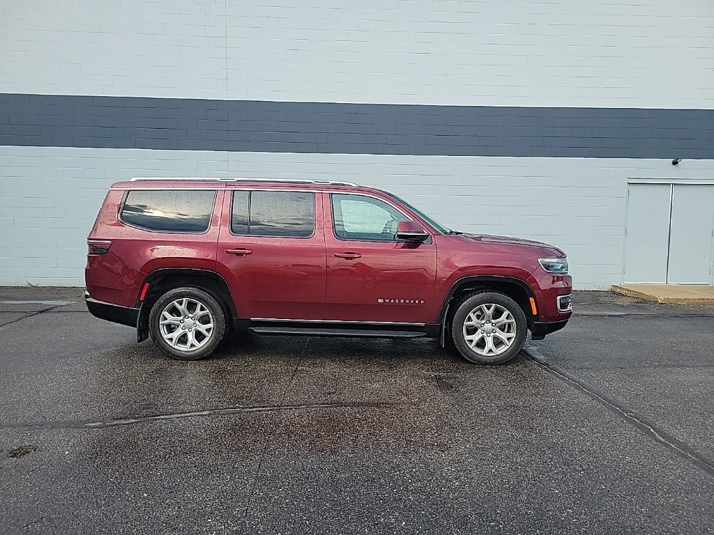 Used 2022 Jeep Wagoneer Series II with VIN 1C4SJVBT9NS117016 for sale in Saint Cloud, Minnesota