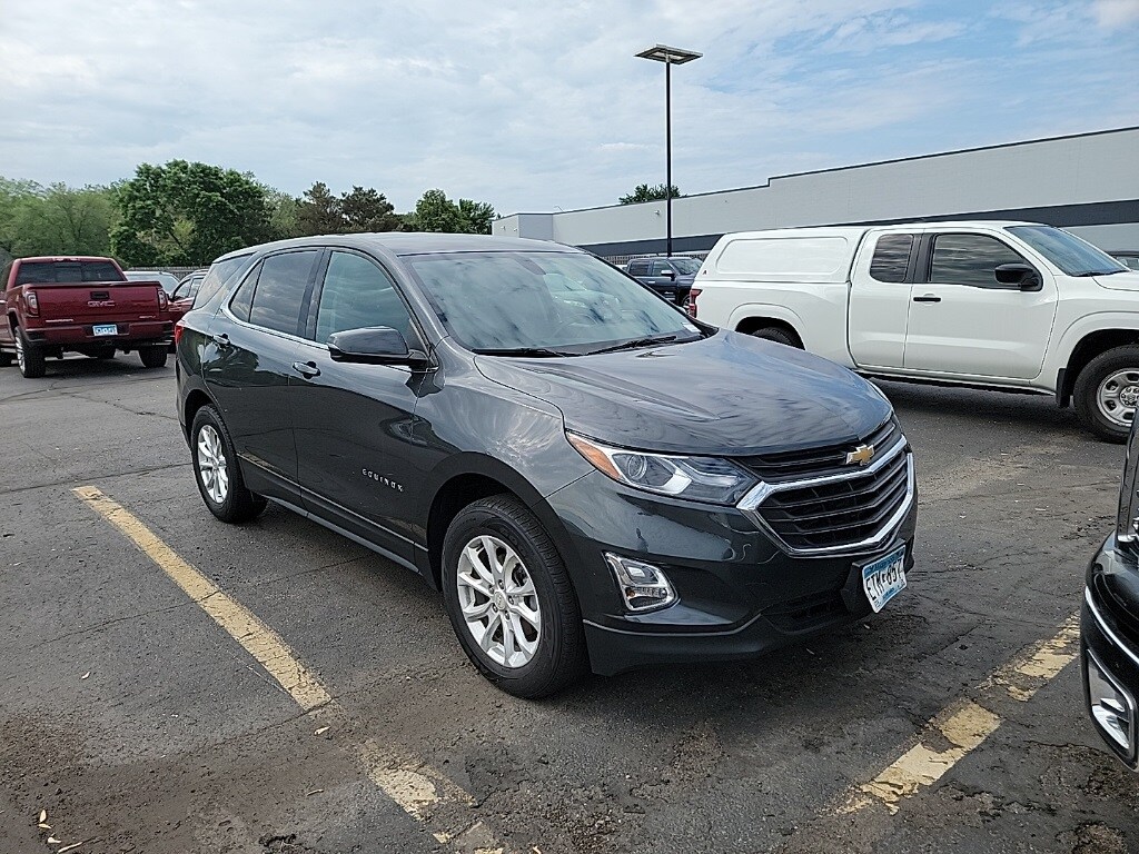 Used 2018 Chevrolet Equinox LT with VIN 2GNAXSEV8J6298457 for sale in Saint Cloud, Minnesota