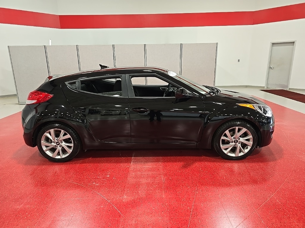 Used 2016 Hyundai Veloster  with VIN KMHTC6AD6GU253394 for sale in Saint Cloud, Minnesota