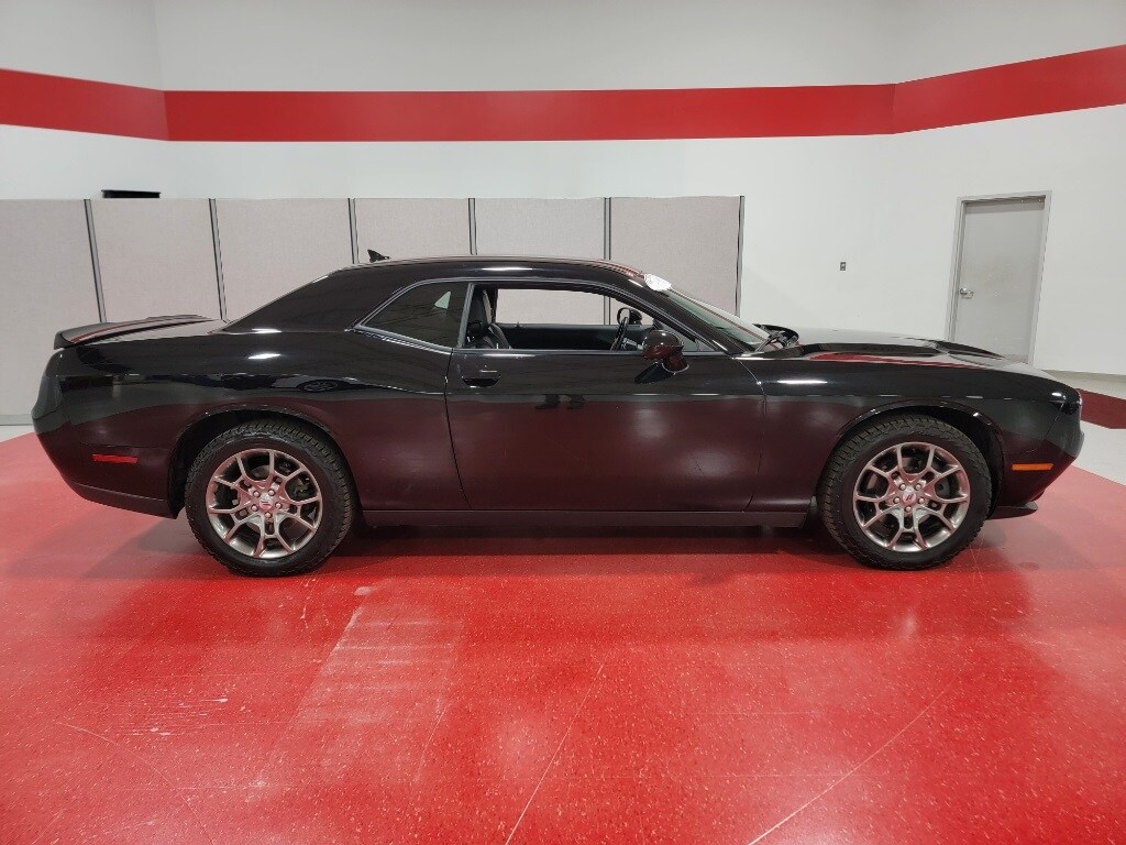 Used 2017 Dodge Challenger GT with VIN 2C3CDZGG1HH641470 for sale in Saint Cloud, Minnesota