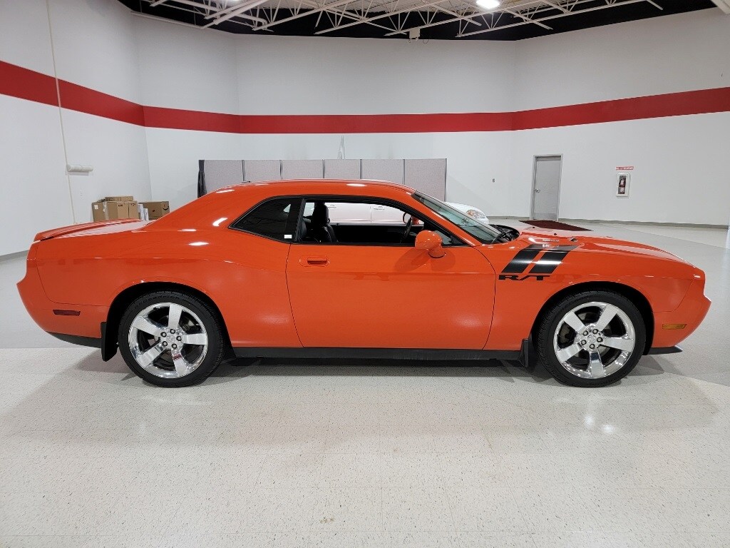 Used 2010 Dodge Challenger R/T with VIN 2B3CJ5DTXAH220093 for sale in Saint Cloud, Minnesota