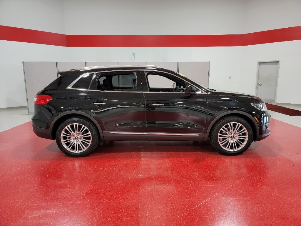 Used 2017 Lincoln MKX Reserve with VIN 2LMPJ8LR5HBL25421 for sale in Saint Cloud, Minnesota