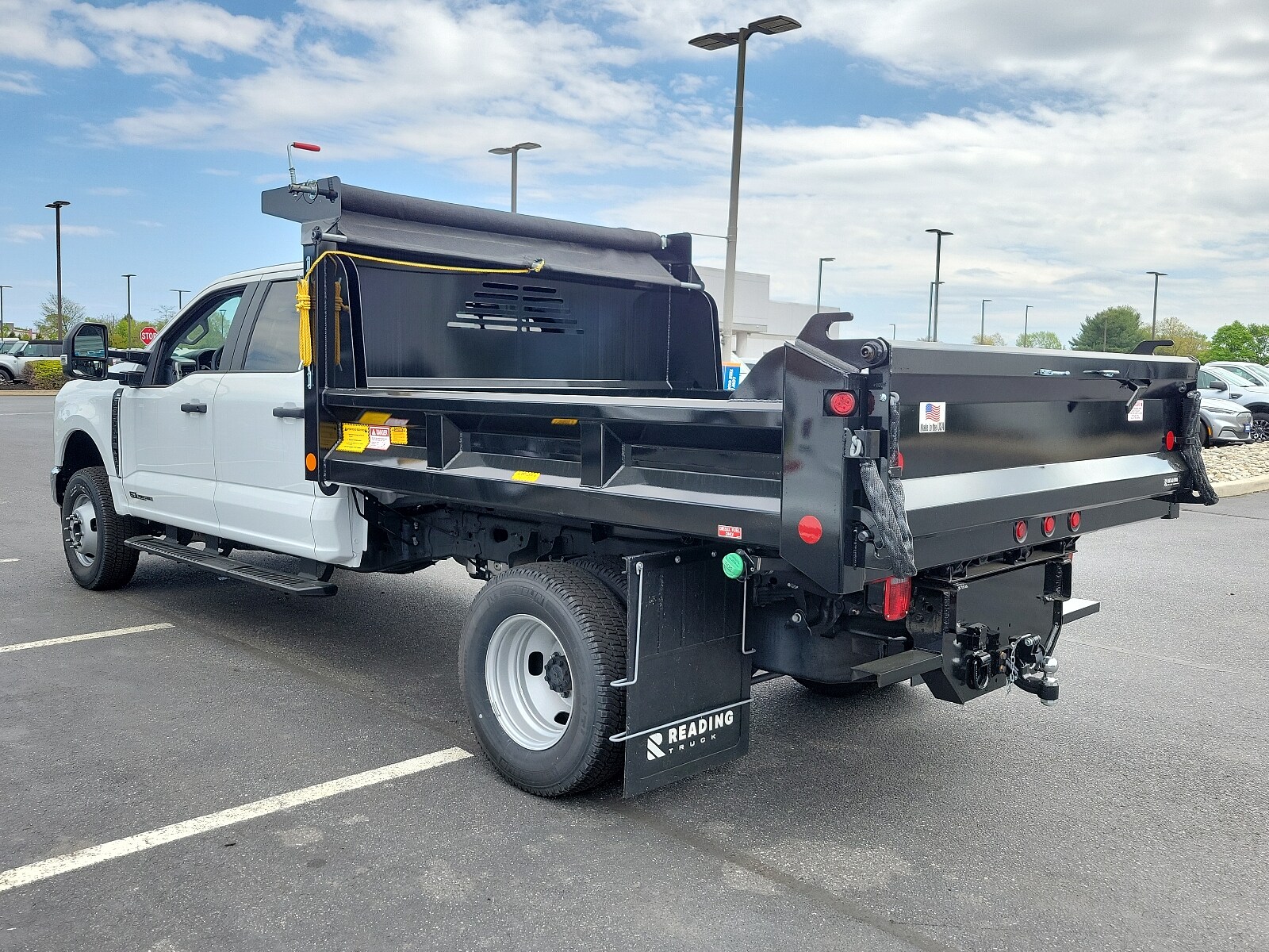 2023 Ford F-350 XL photo 3