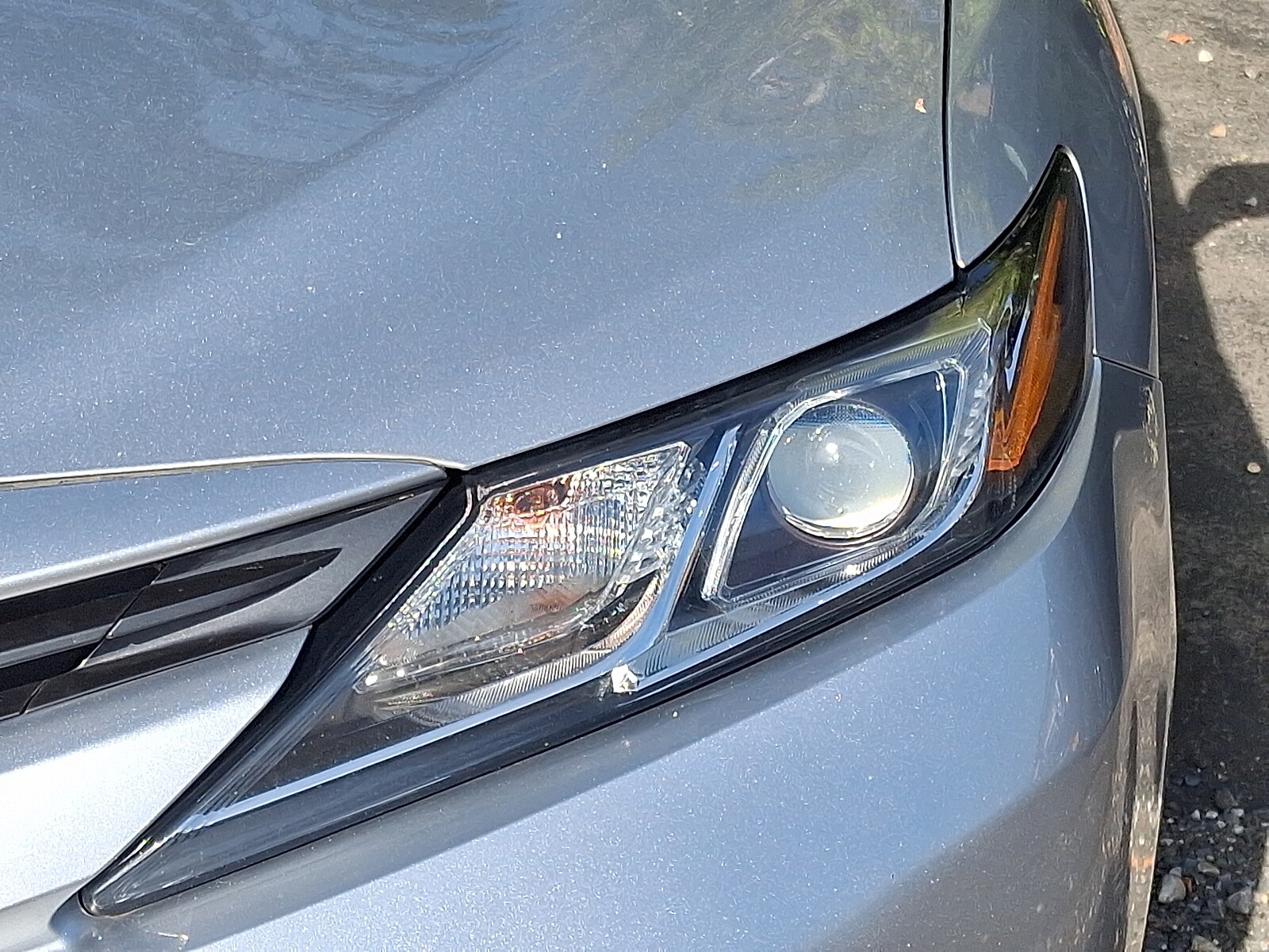2020 Toyota Camry LE photo 4