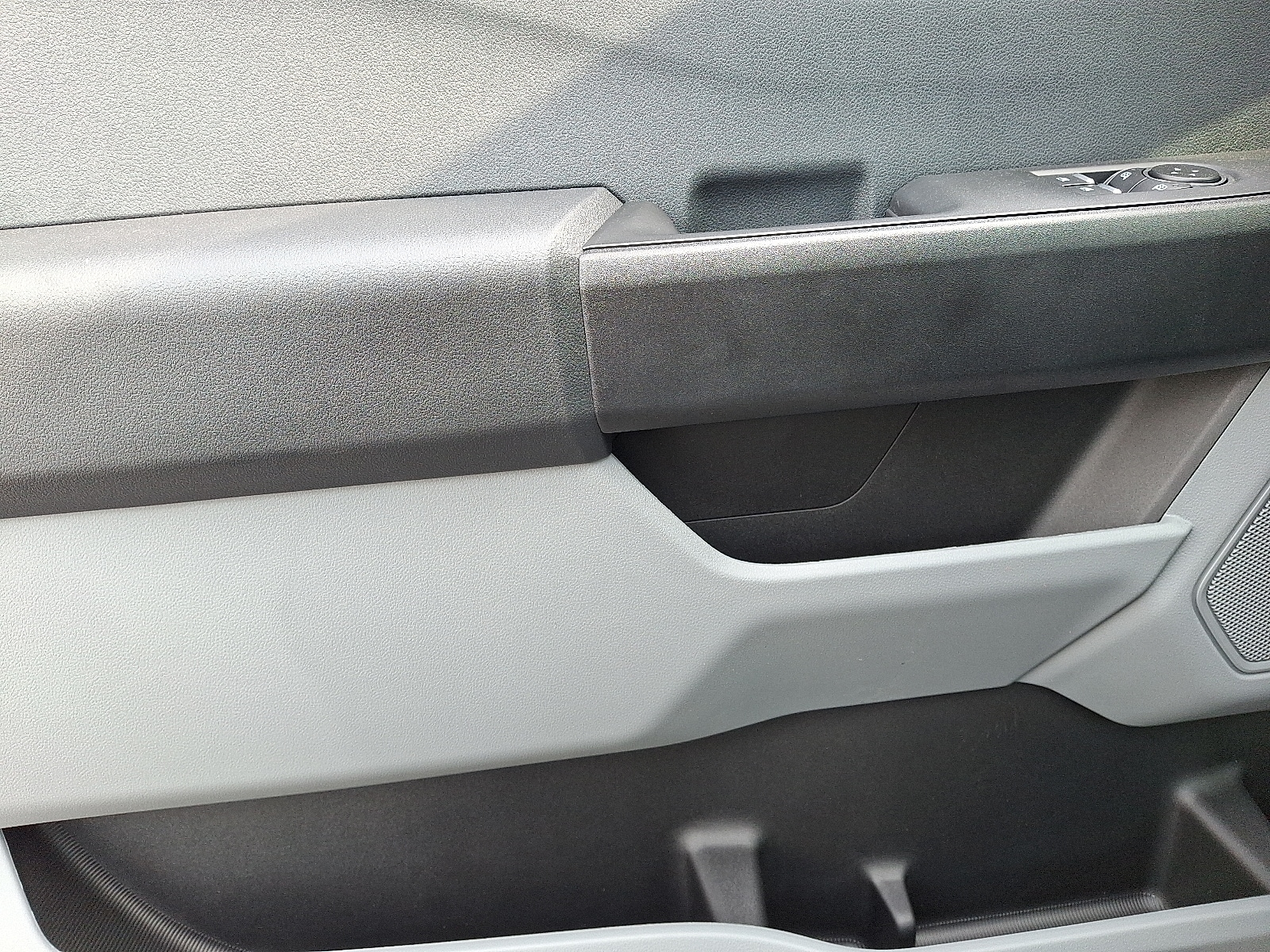 2025 Ford F-250 Super Duty XL - Photo 10