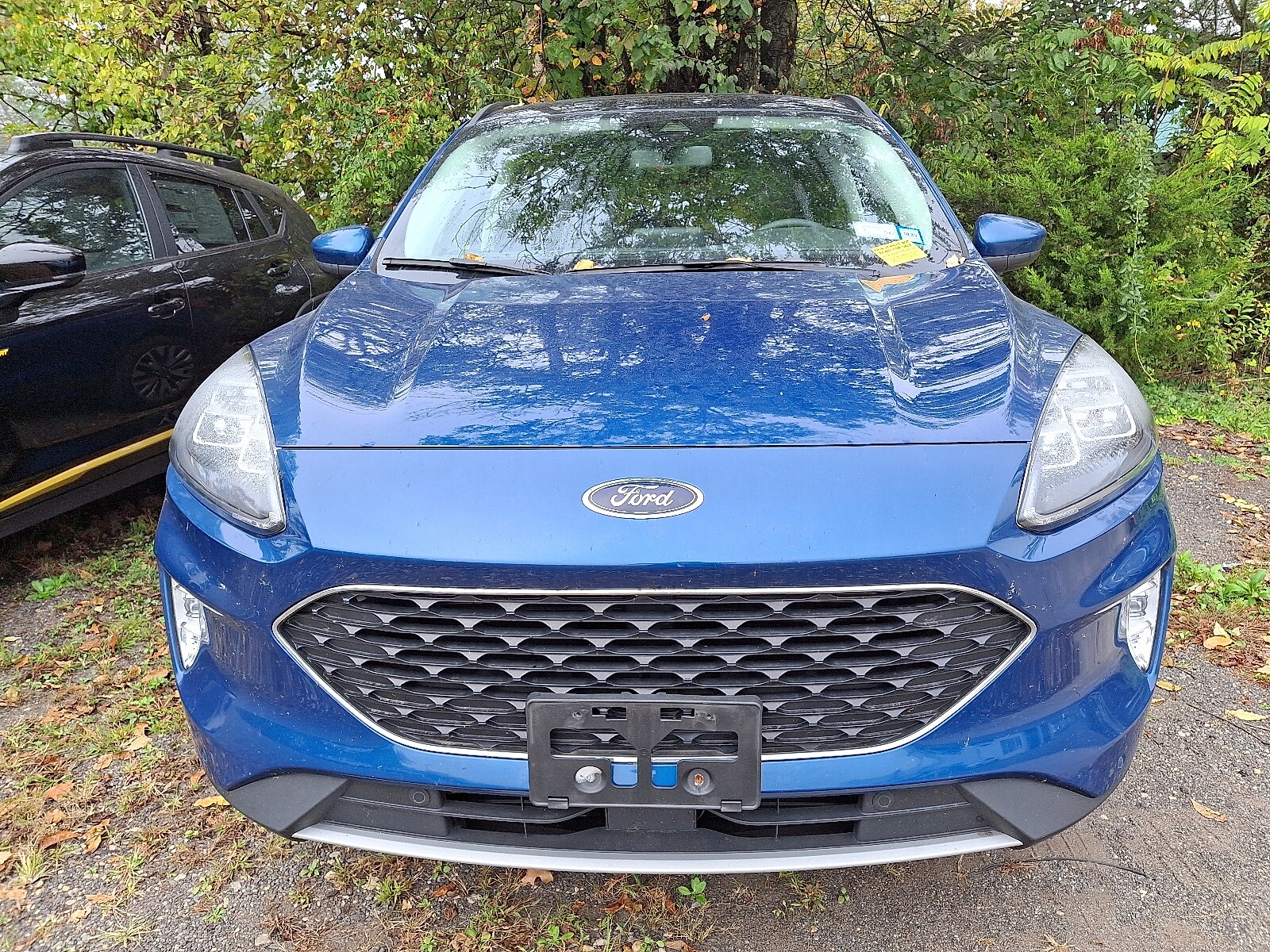 2022 Ford Escape Titanium photo 2