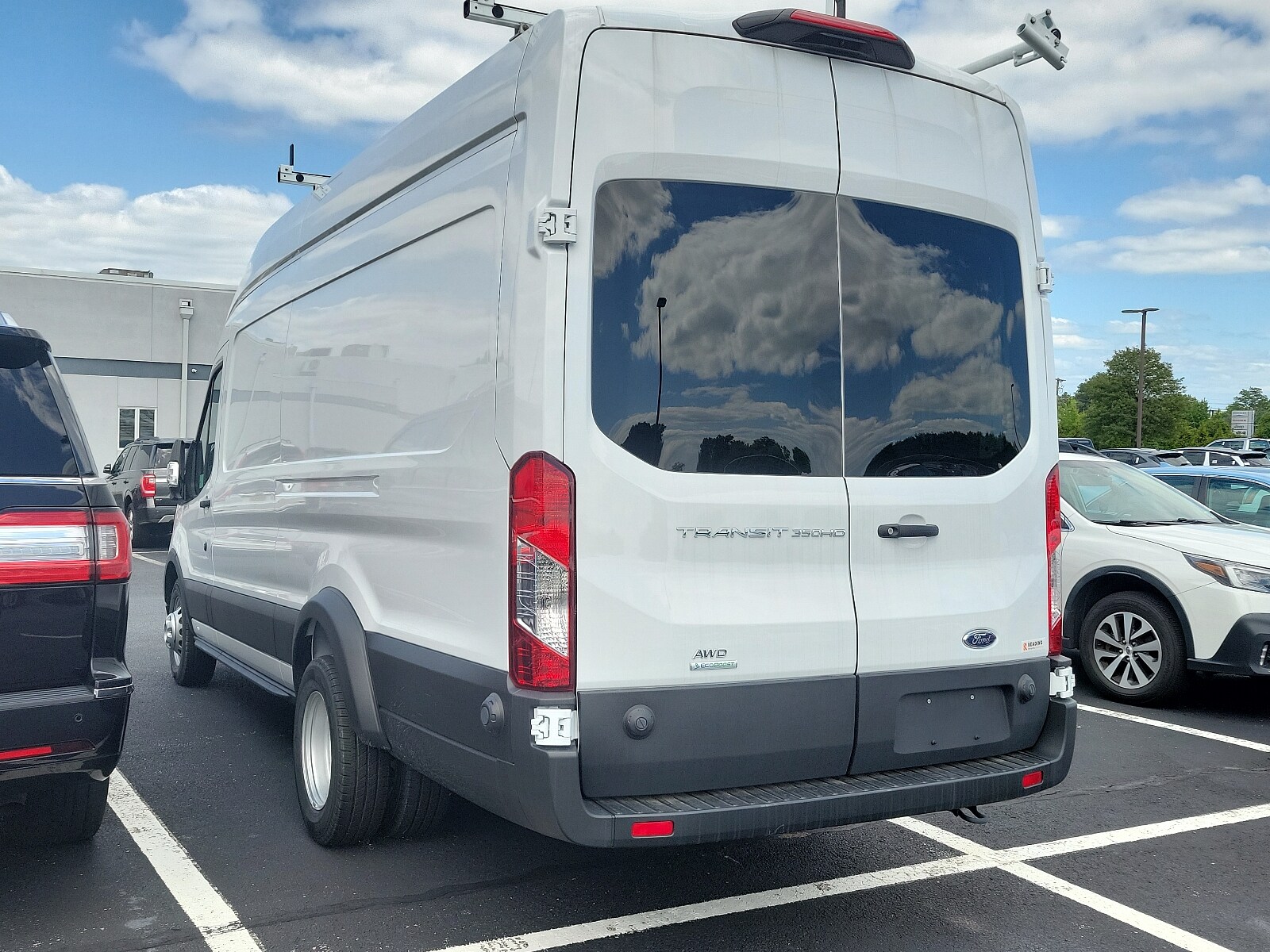 2024 Ford Transit Cargo Van photo 4
