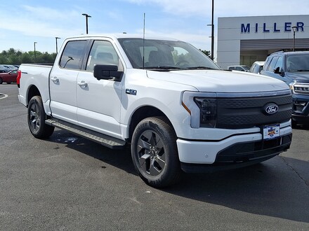 2025 Ford F-150 Lightning Flash TRUCK