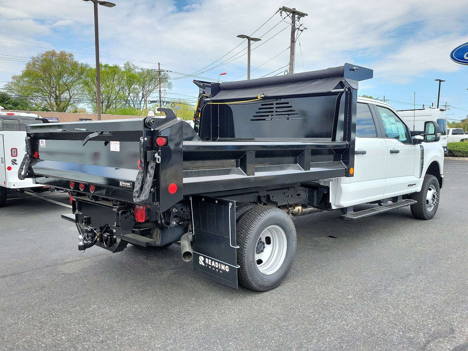 2023 Ford F-350 XL photo 4